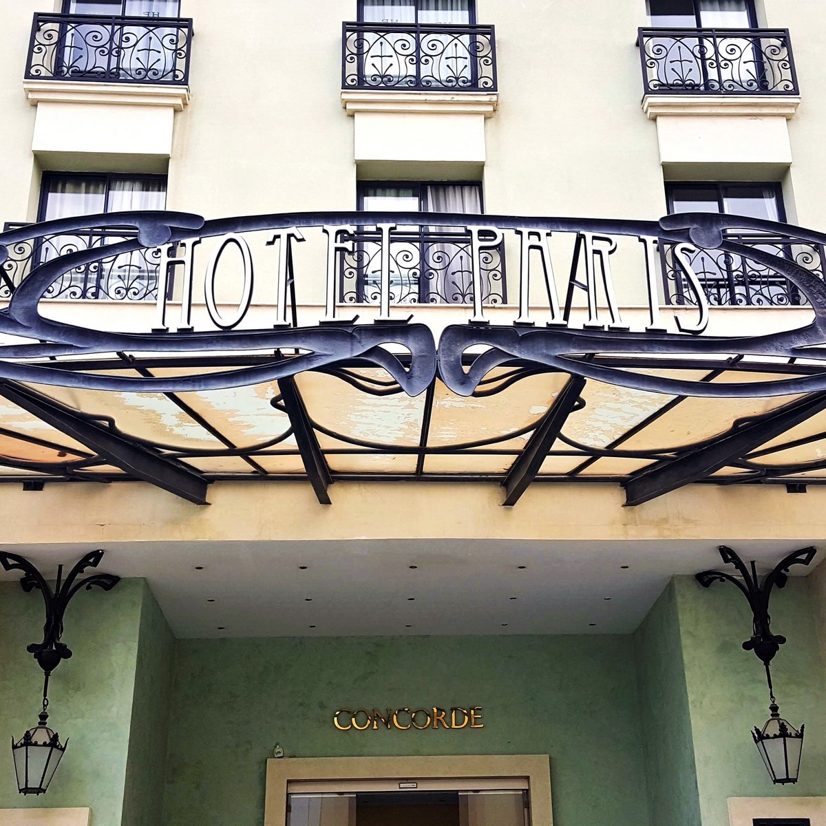 hotel paris lettrage marquise signaletique (1)