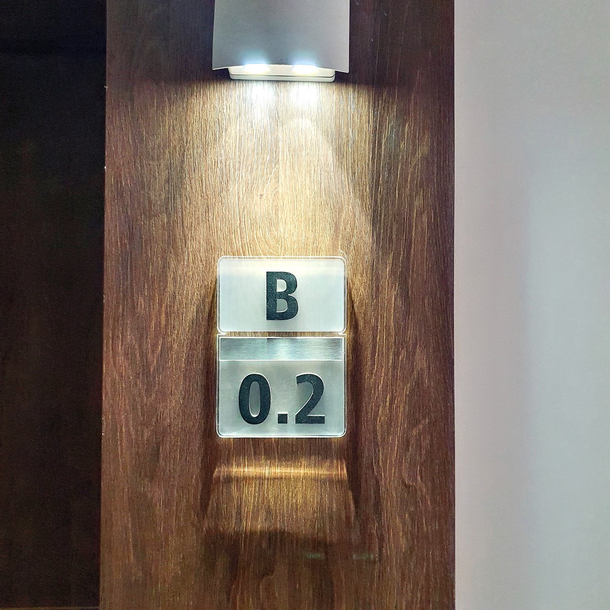 plaque numérotation signalétique résidentielle immobilier appartement_apartement signage_001