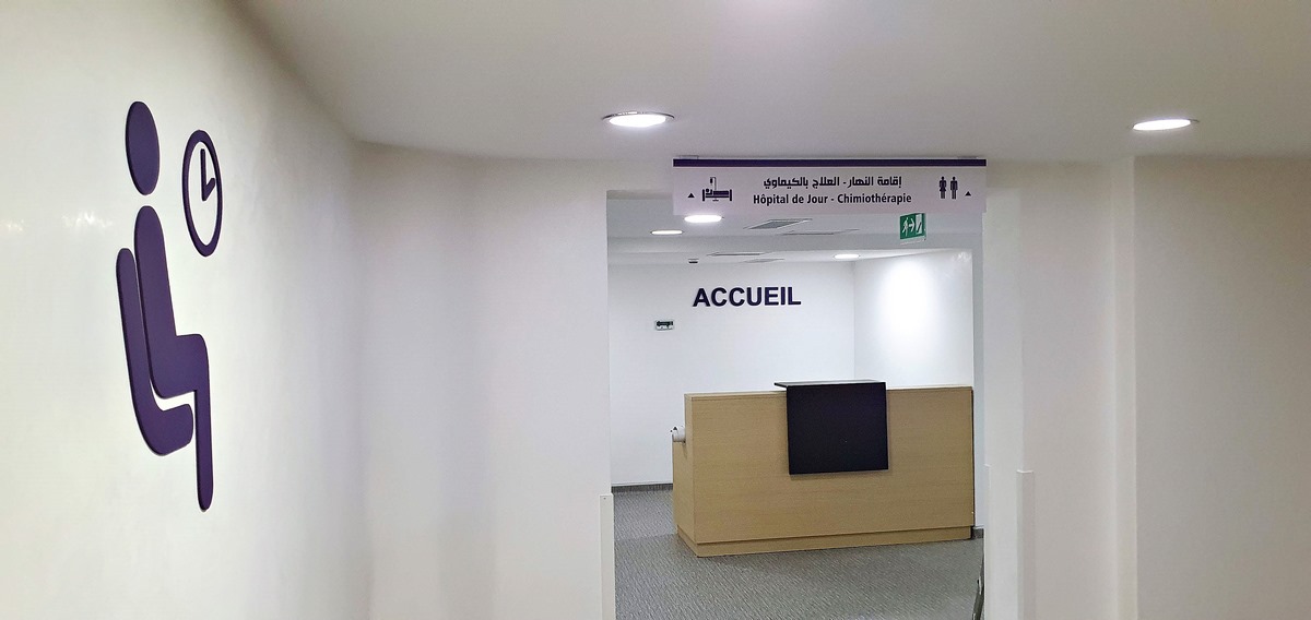 reception area signage_picto_lettrage_lettering_signalétique accueil_clinique_001